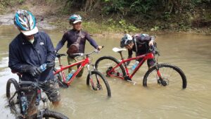 laos- laos Luang Prabang cycling tour David Allan