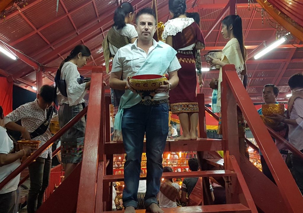 laos- laos lpb wat mai pimai david allan 20180427 203816 e1541587556919
