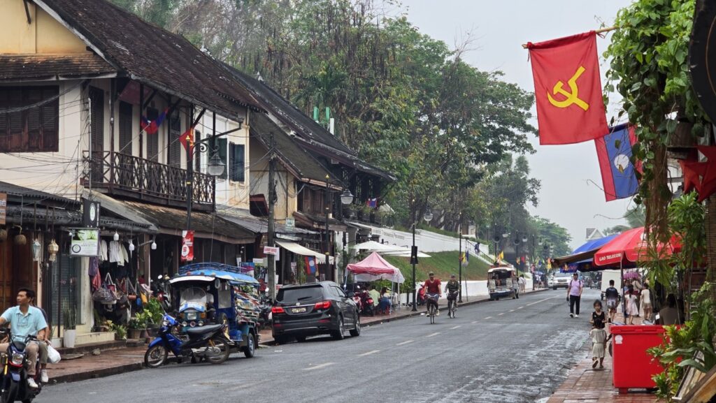 laos- laos luangprabang davidallan main road town 20250413 083417